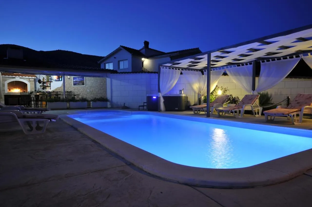 Luxury Villa With A Swimming Pool Plano, Trogir - 18490